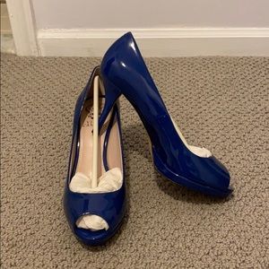 NEVER WORN!!!! In original box